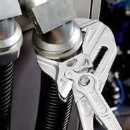 Szczypce-klucz nastawny XL 86 03 400